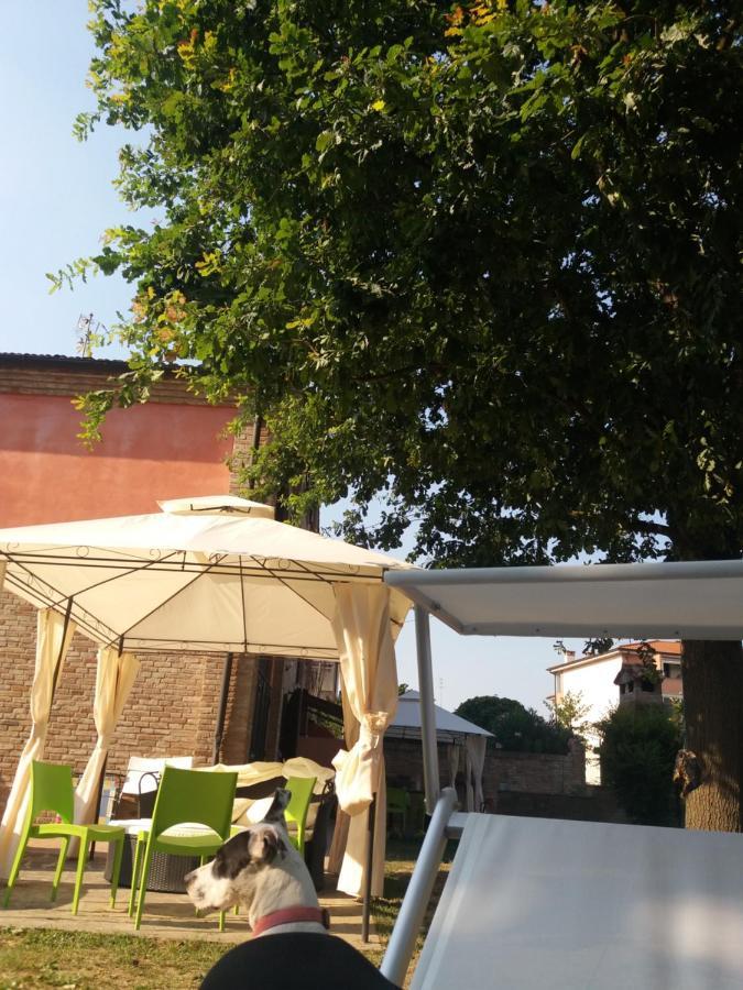 R&B Un Mondo A Colori Ferrara Kültér fotó